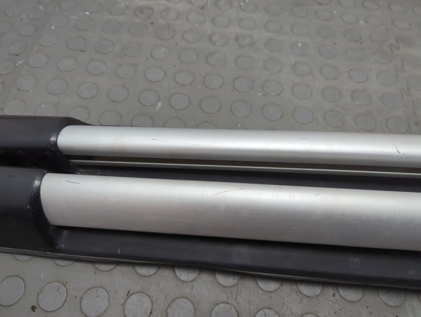 Рейлинги (релинг) к-кт (планки на крышу)