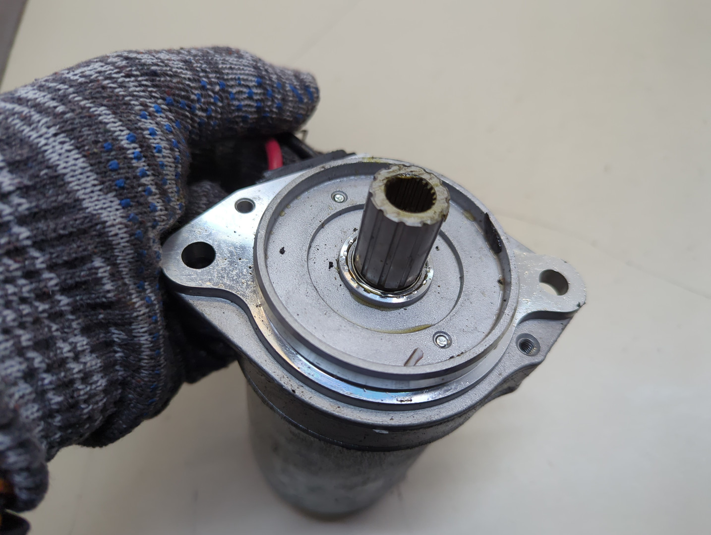 Серводвигатель рулевой рейки