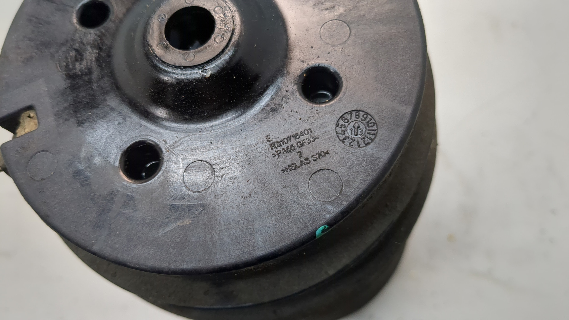 Амортизатор задний (стойка)