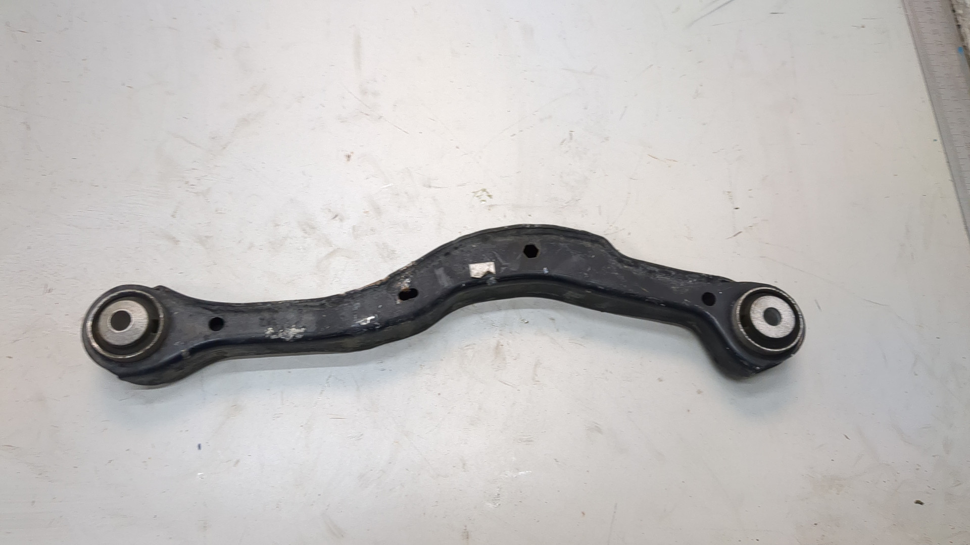 Рычаг задний