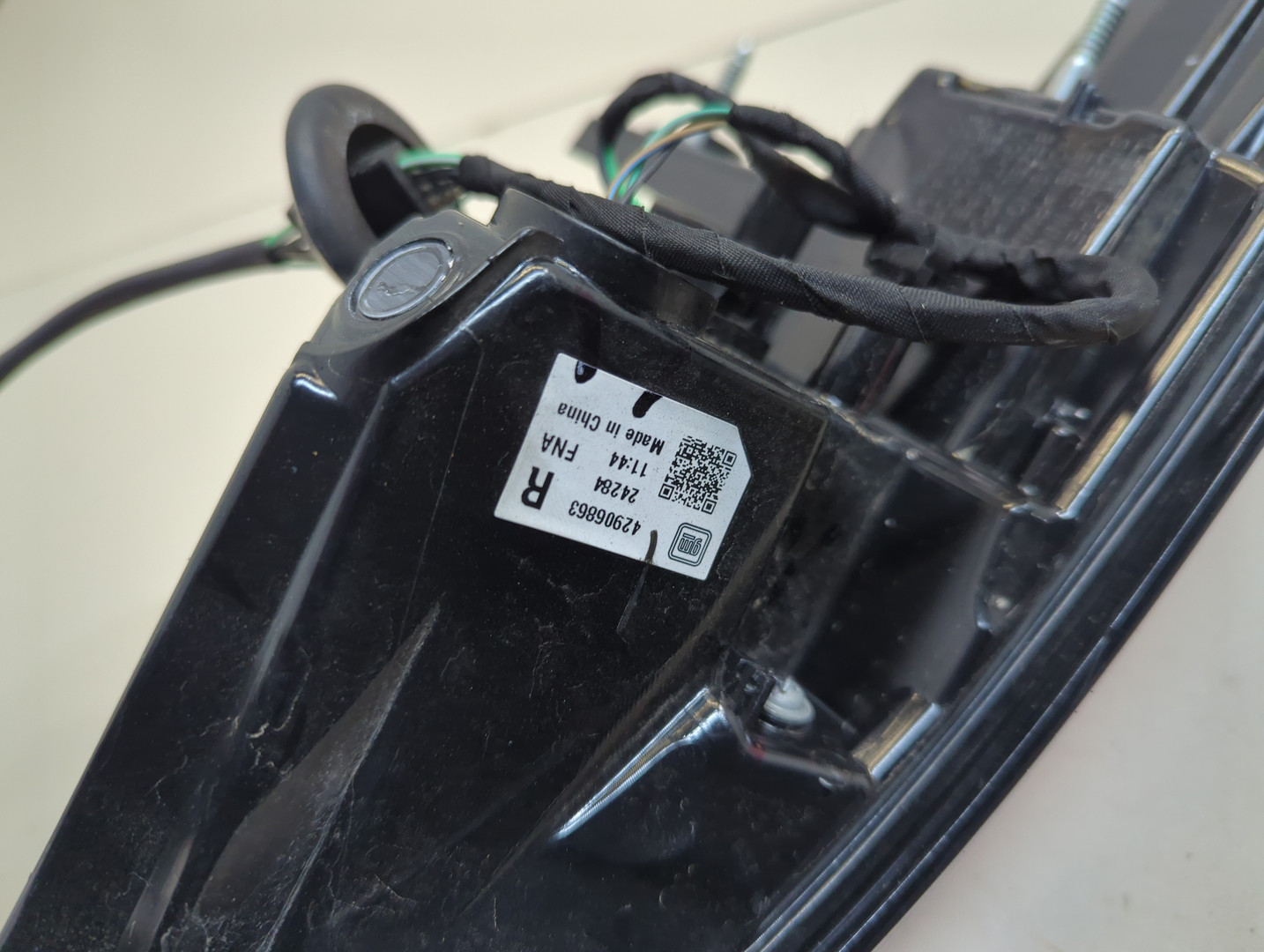 Фонарь задний правый