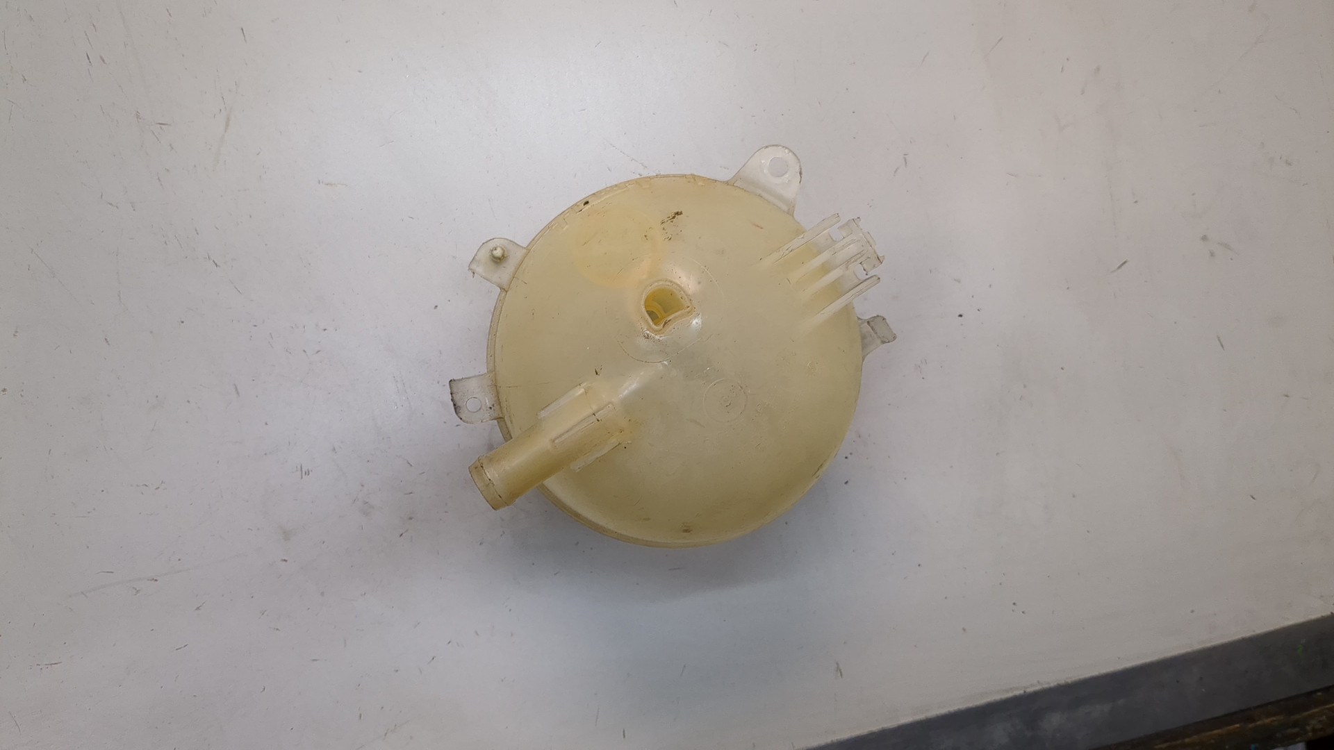 Бачок расширительный