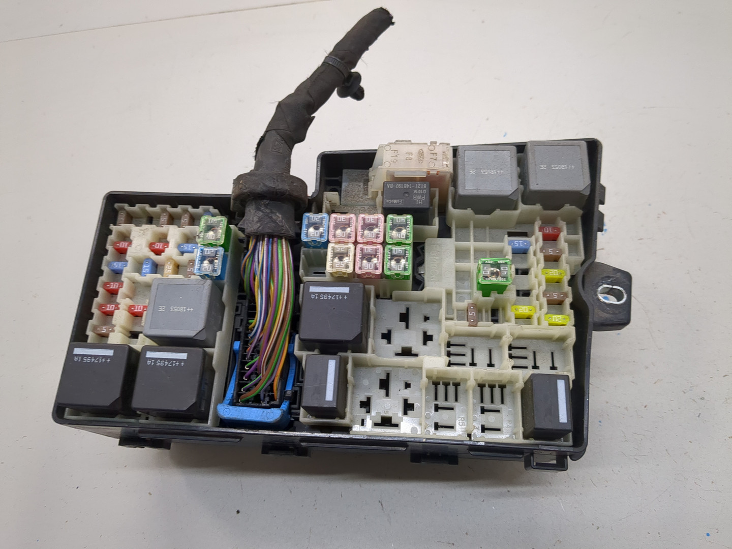 Блок предохранителей