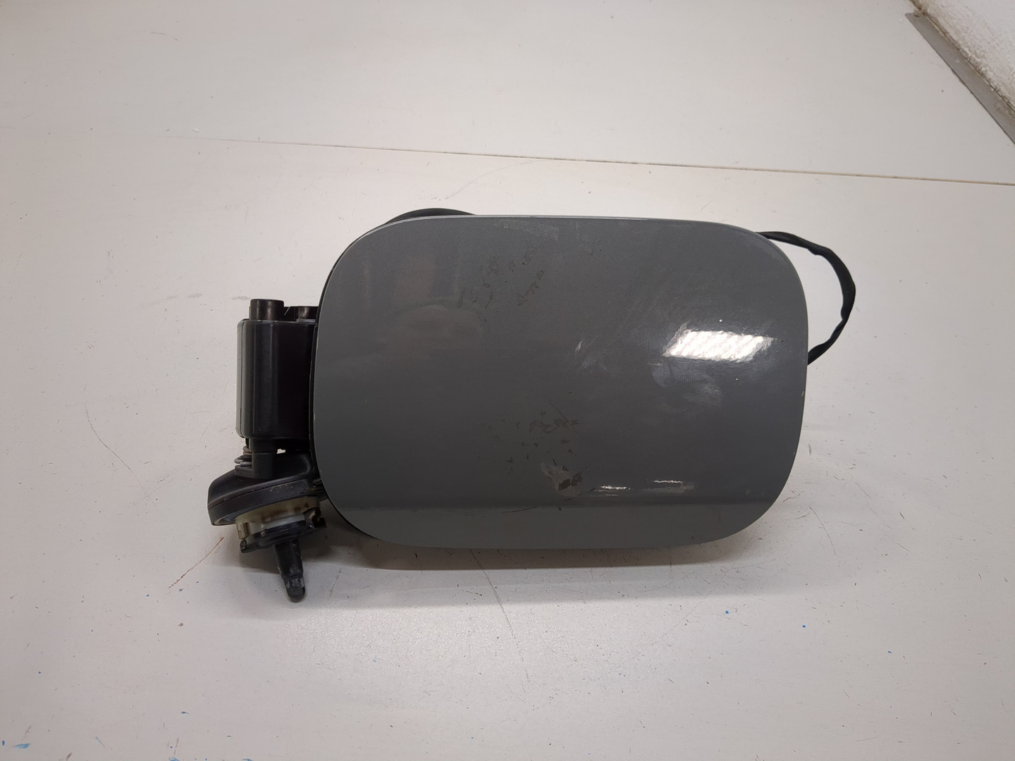 Лючок бензобака