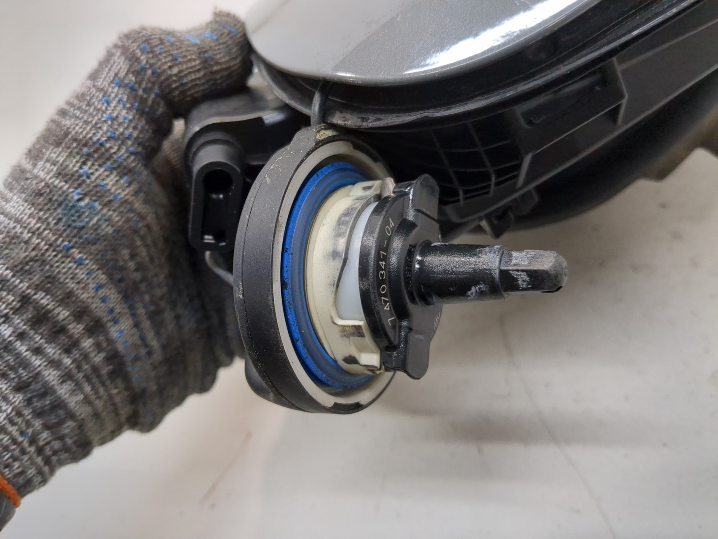 Лючок бензобака