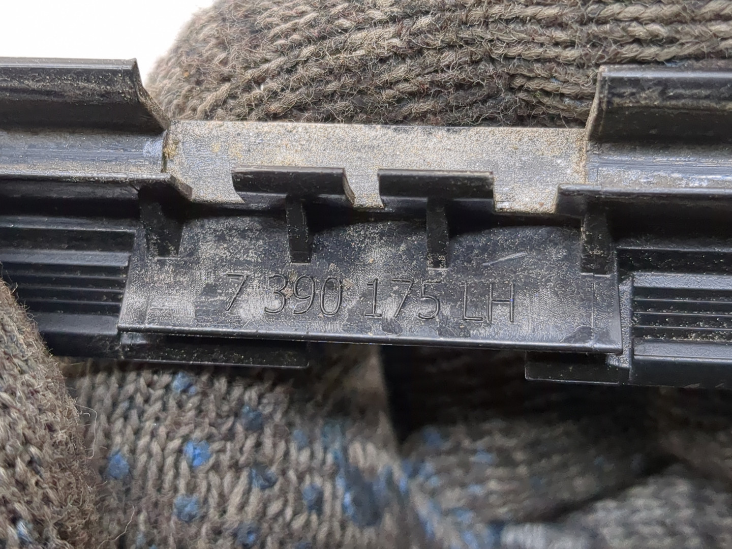 Кронштейн (сопут. товар)