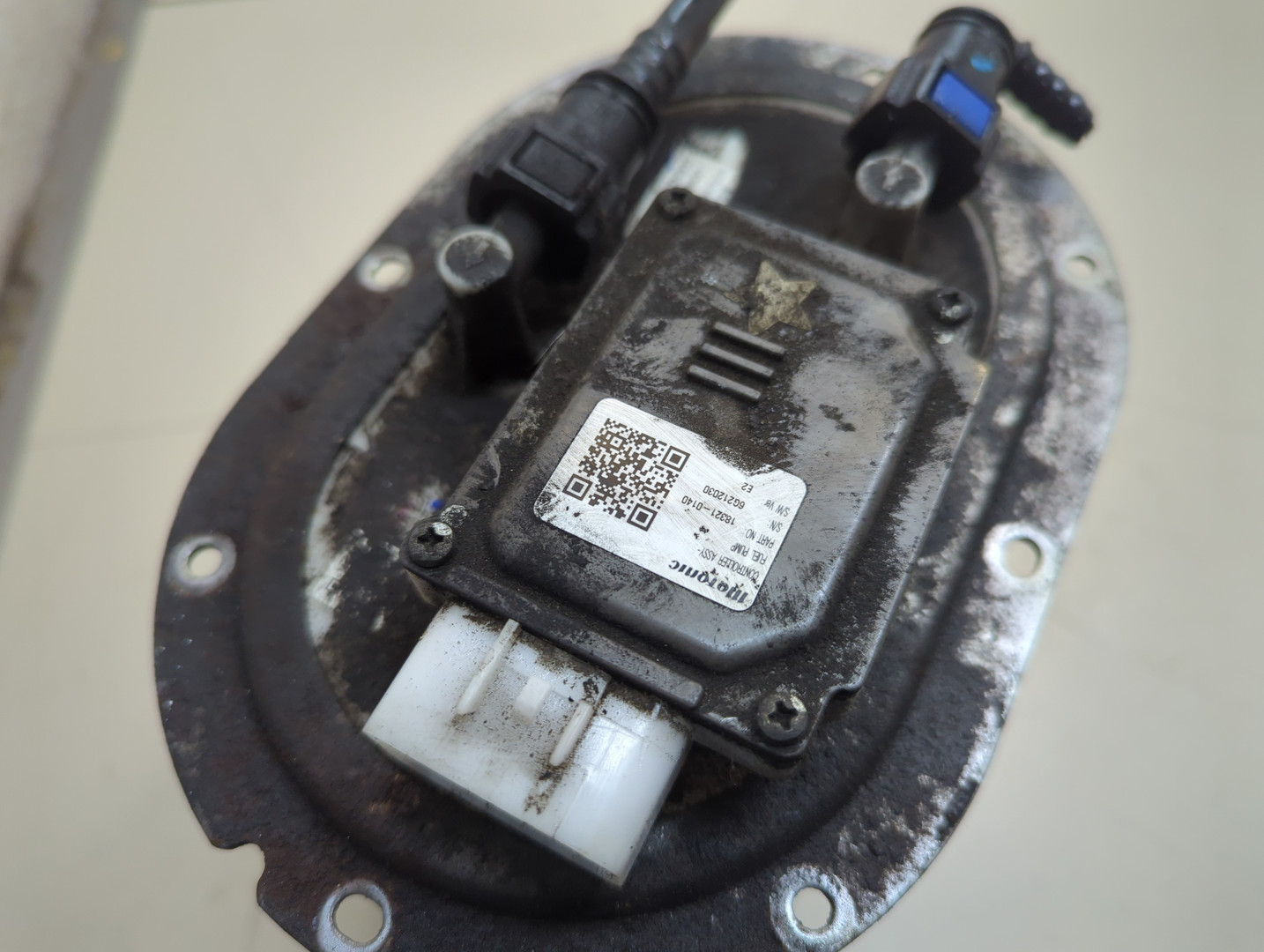 Насос топливный электрический