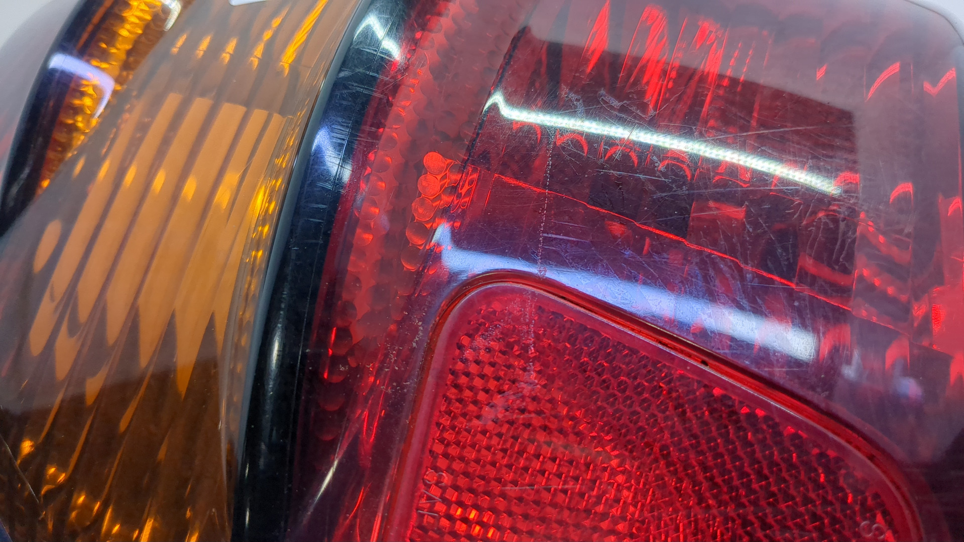 Фонарь задний правый