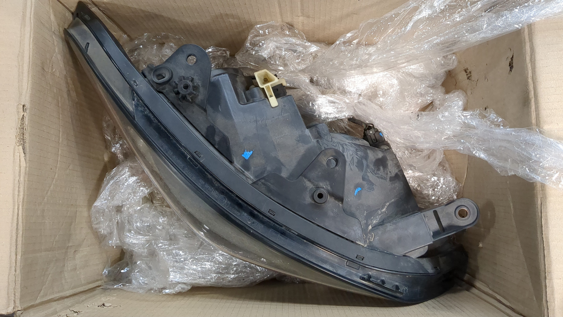 Фара правая