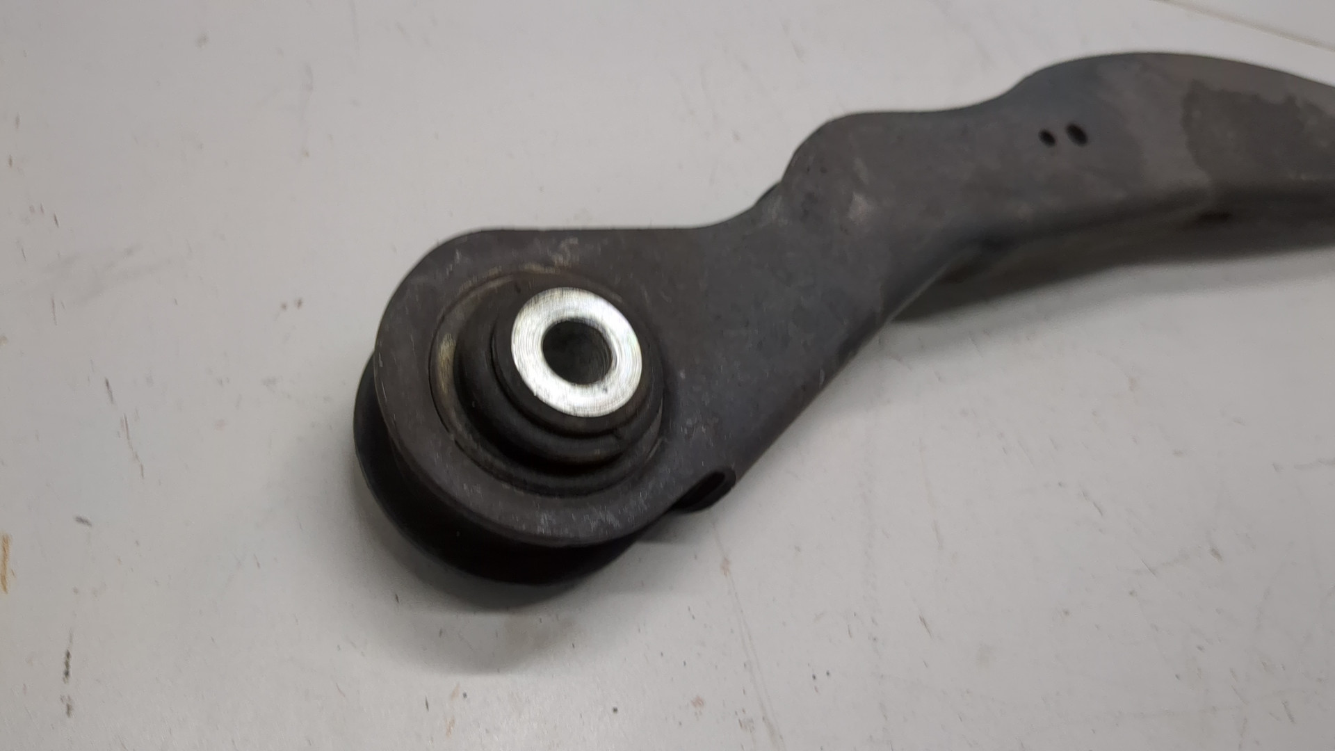 Рычаг задний