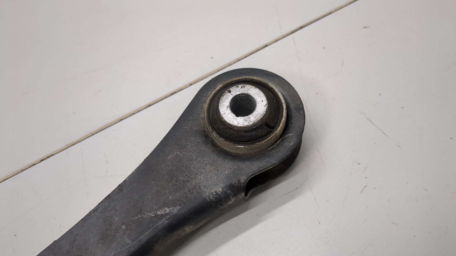 Рычаг задний