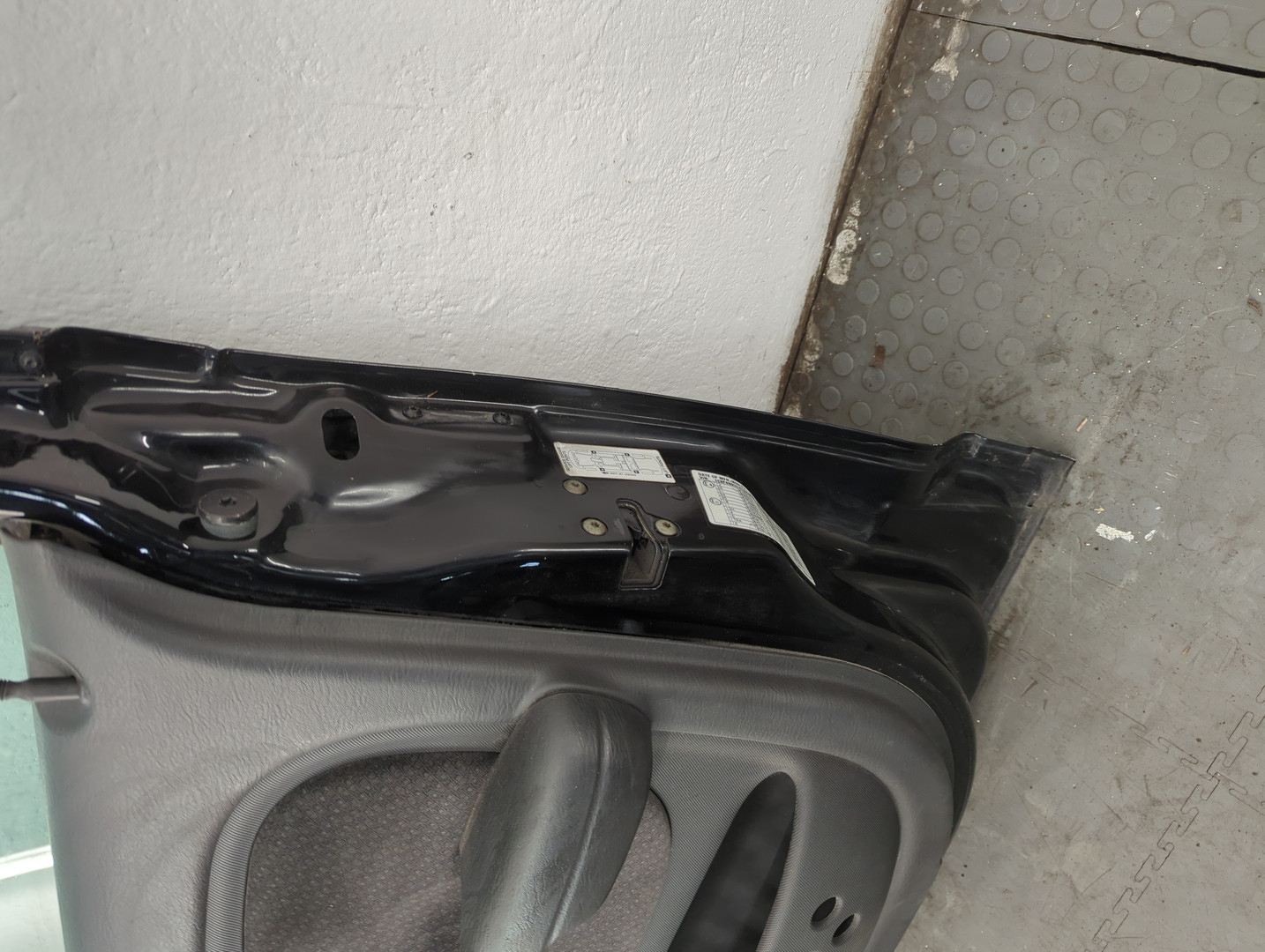 Дверь передняя правая