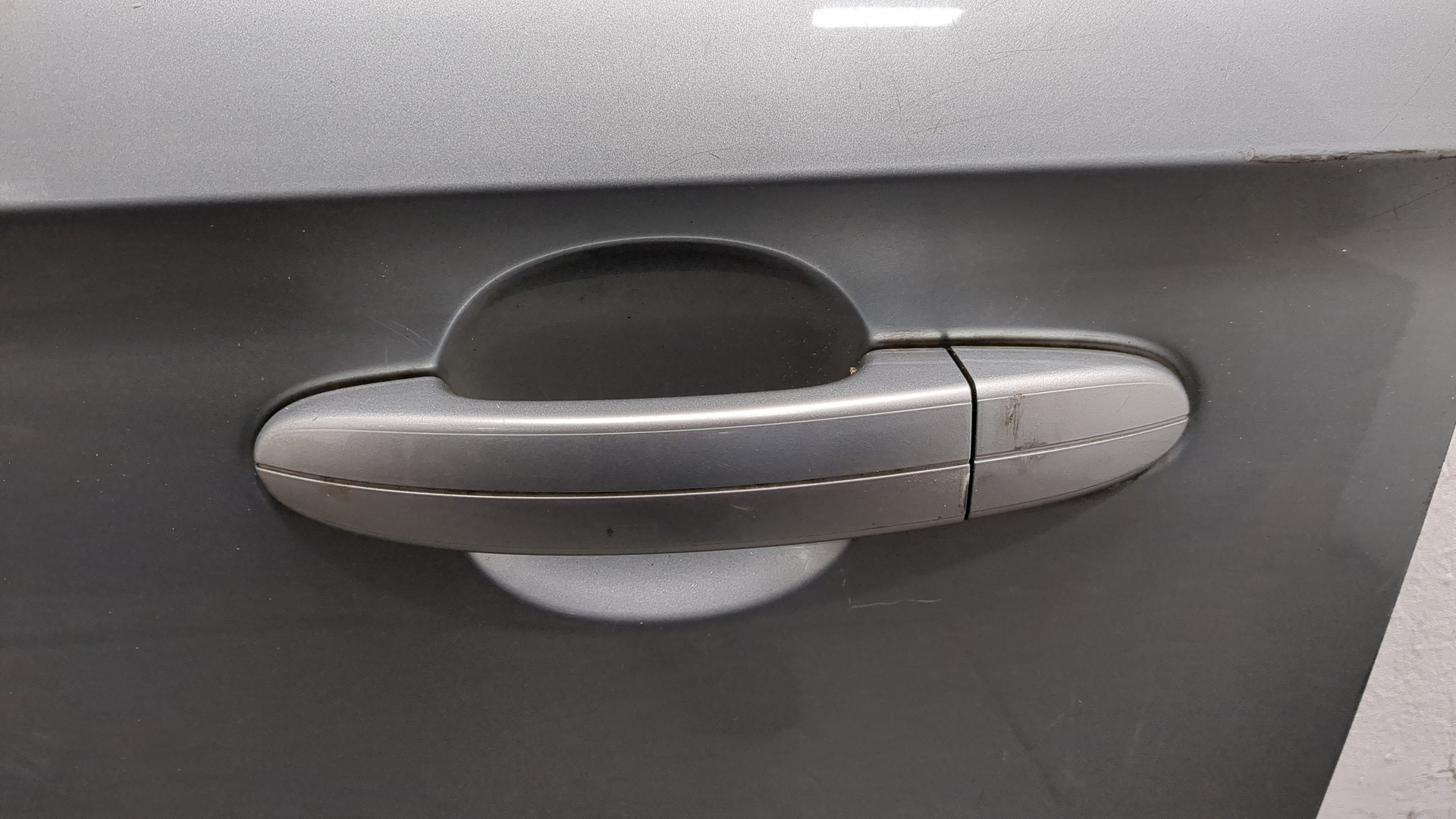 Дверь передняя левая