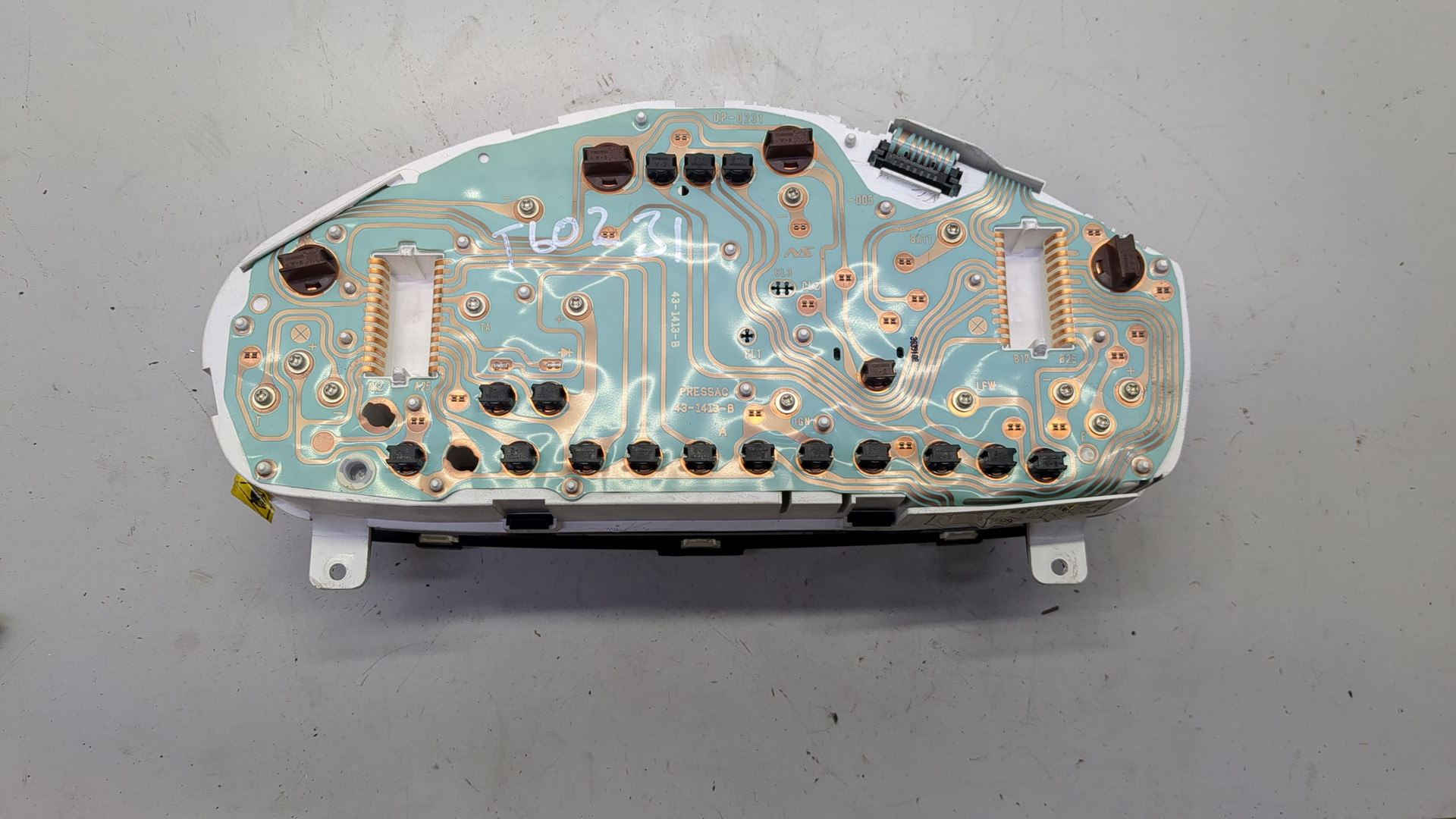 Панель приборов