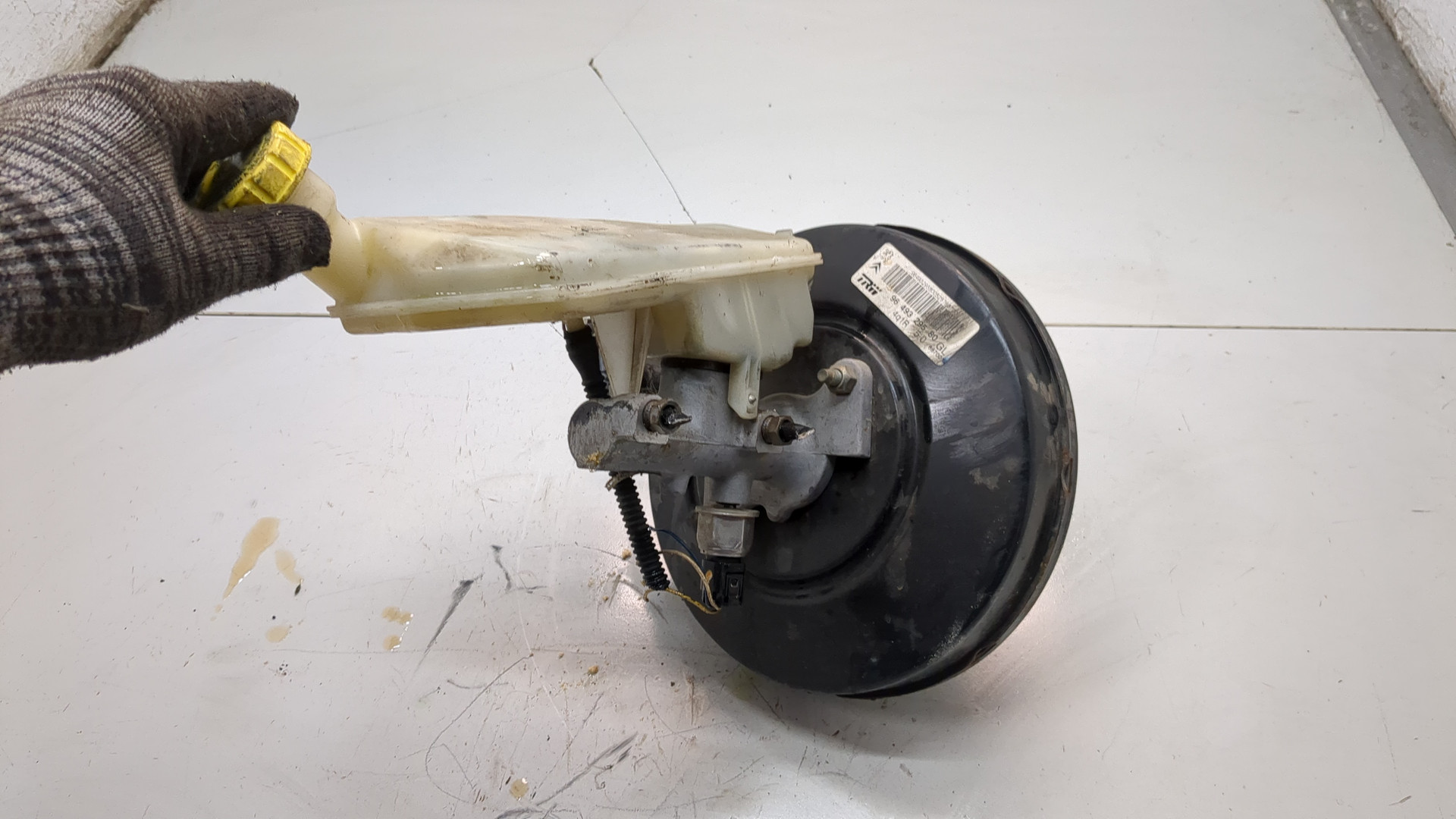 Цилиндр тормозной главный