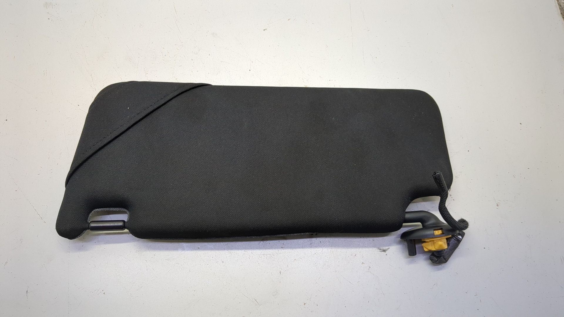 Козырек солнцезащитный