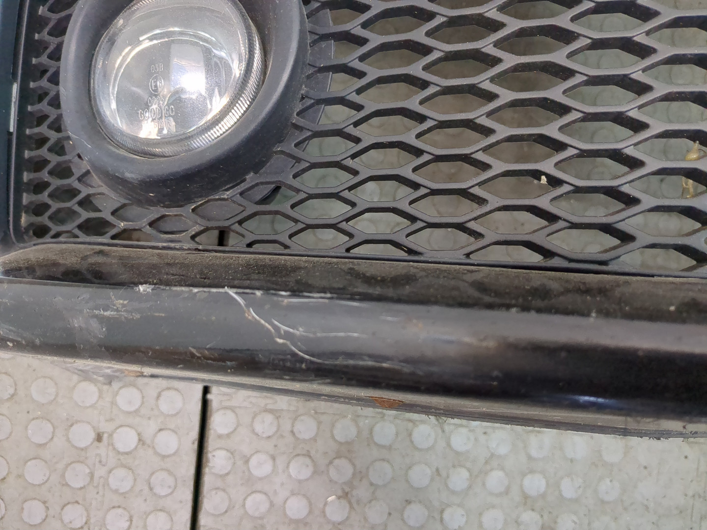 Бампер передний