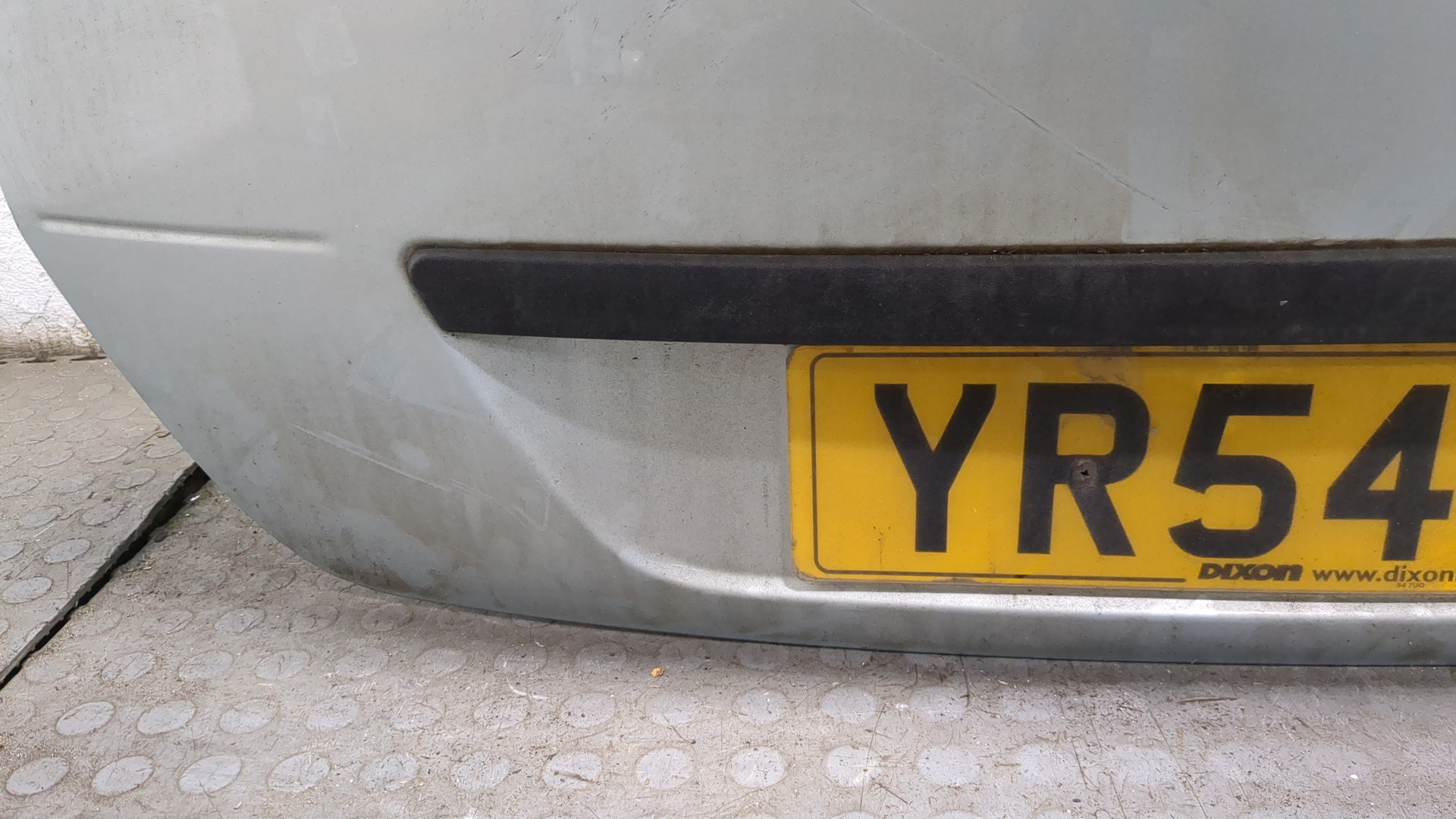 Дверь багажника