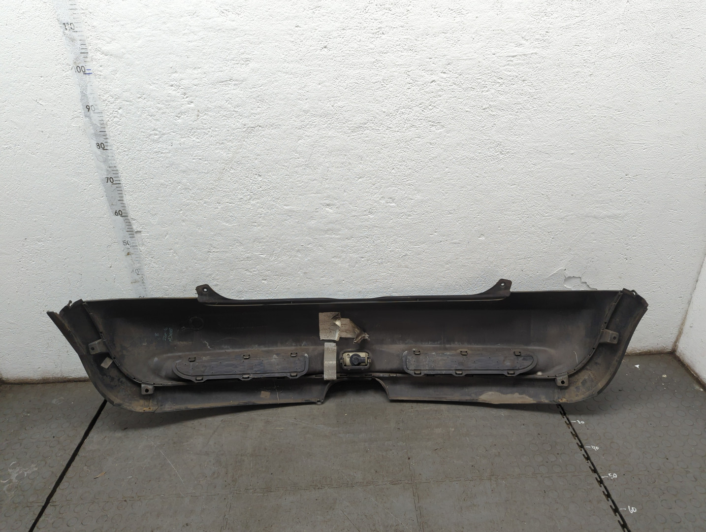 Бампер задний