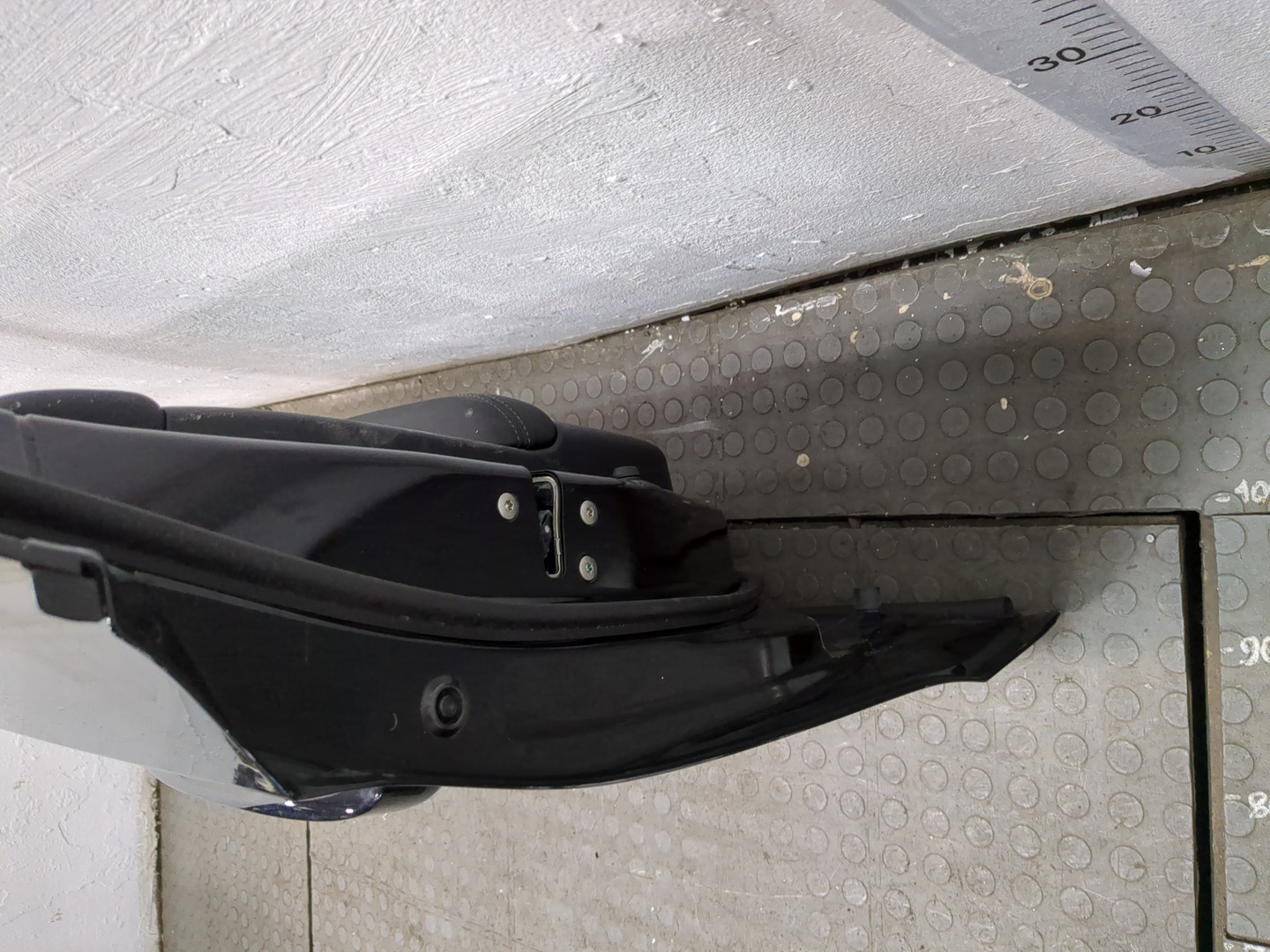 Дверь передняя левая