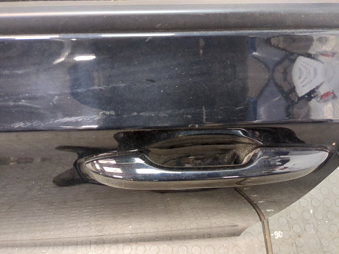 Дверь передняя левая