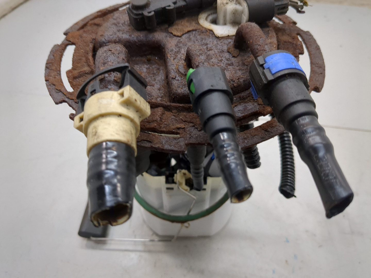 Насос топливный электрический