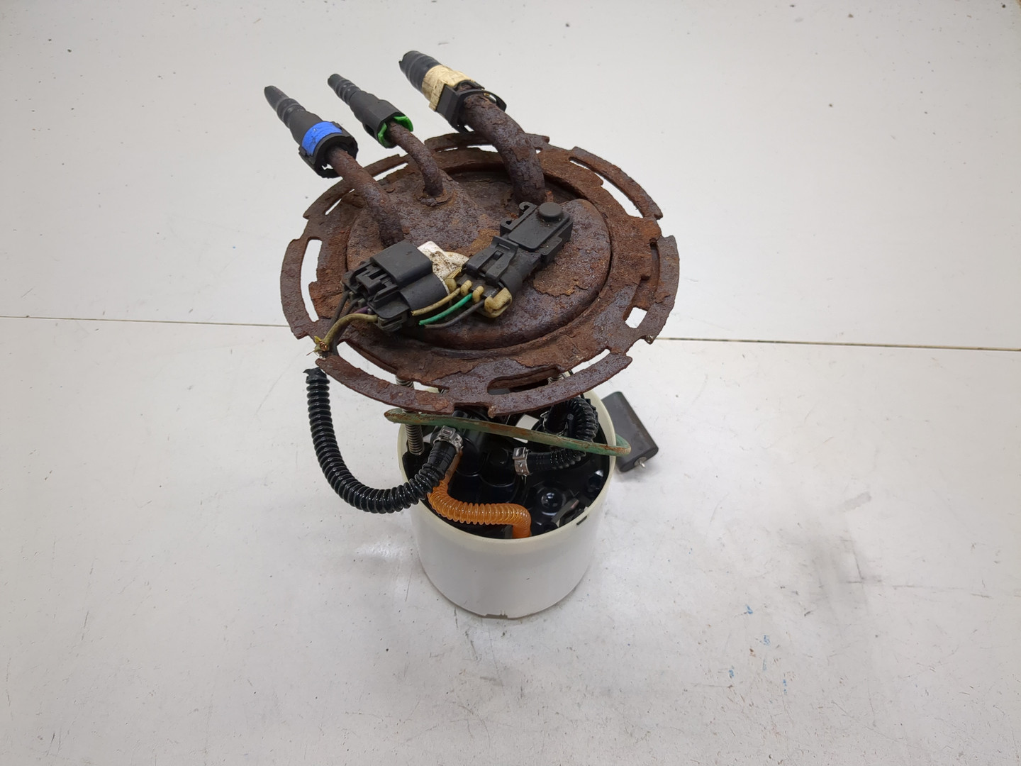 Насос топливный электрический