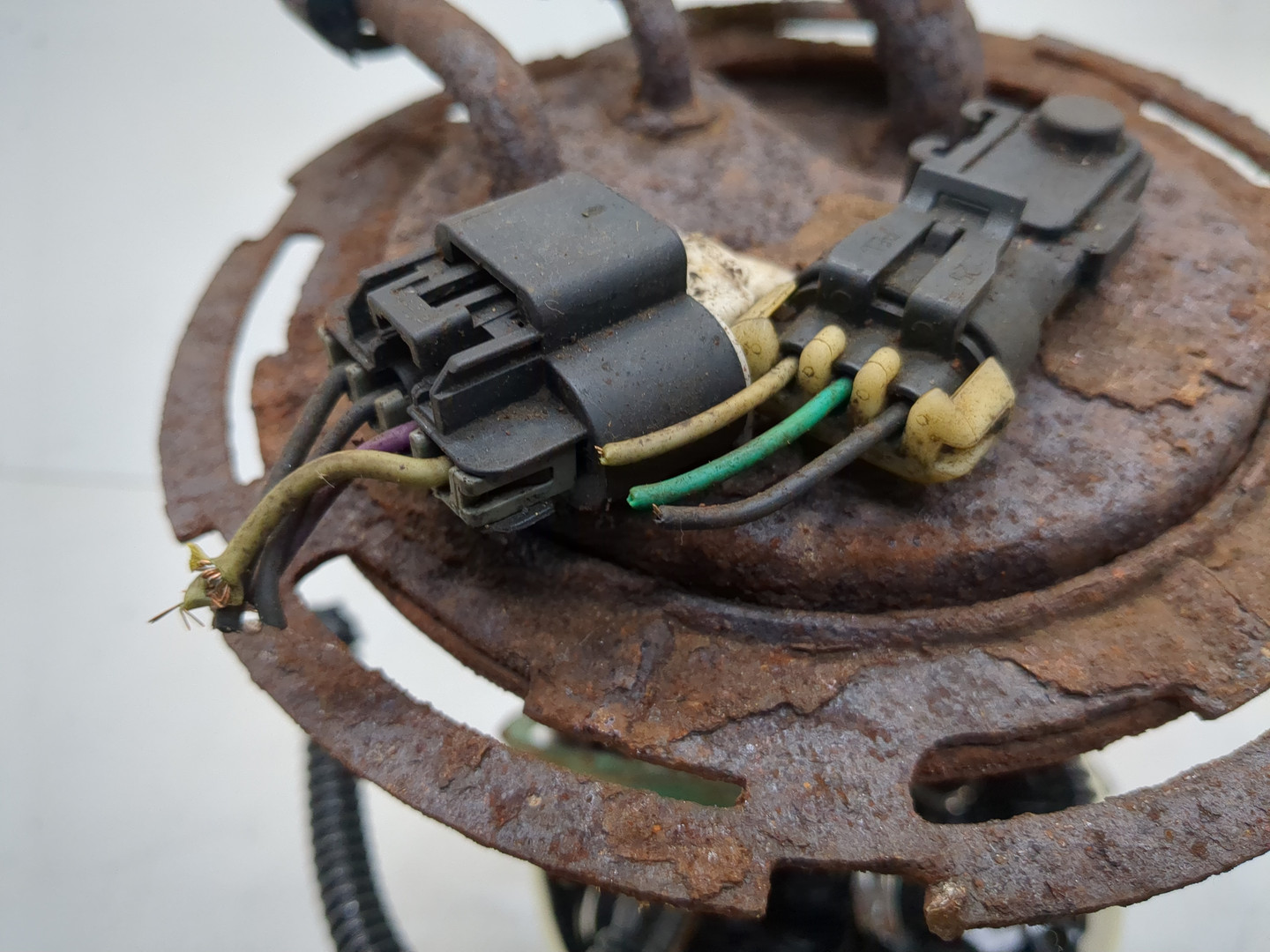 Насос топливный электрический