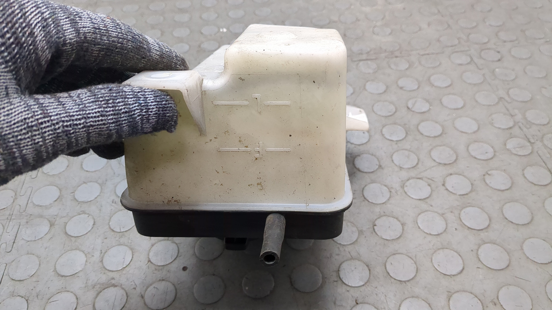 Бачок расширительный