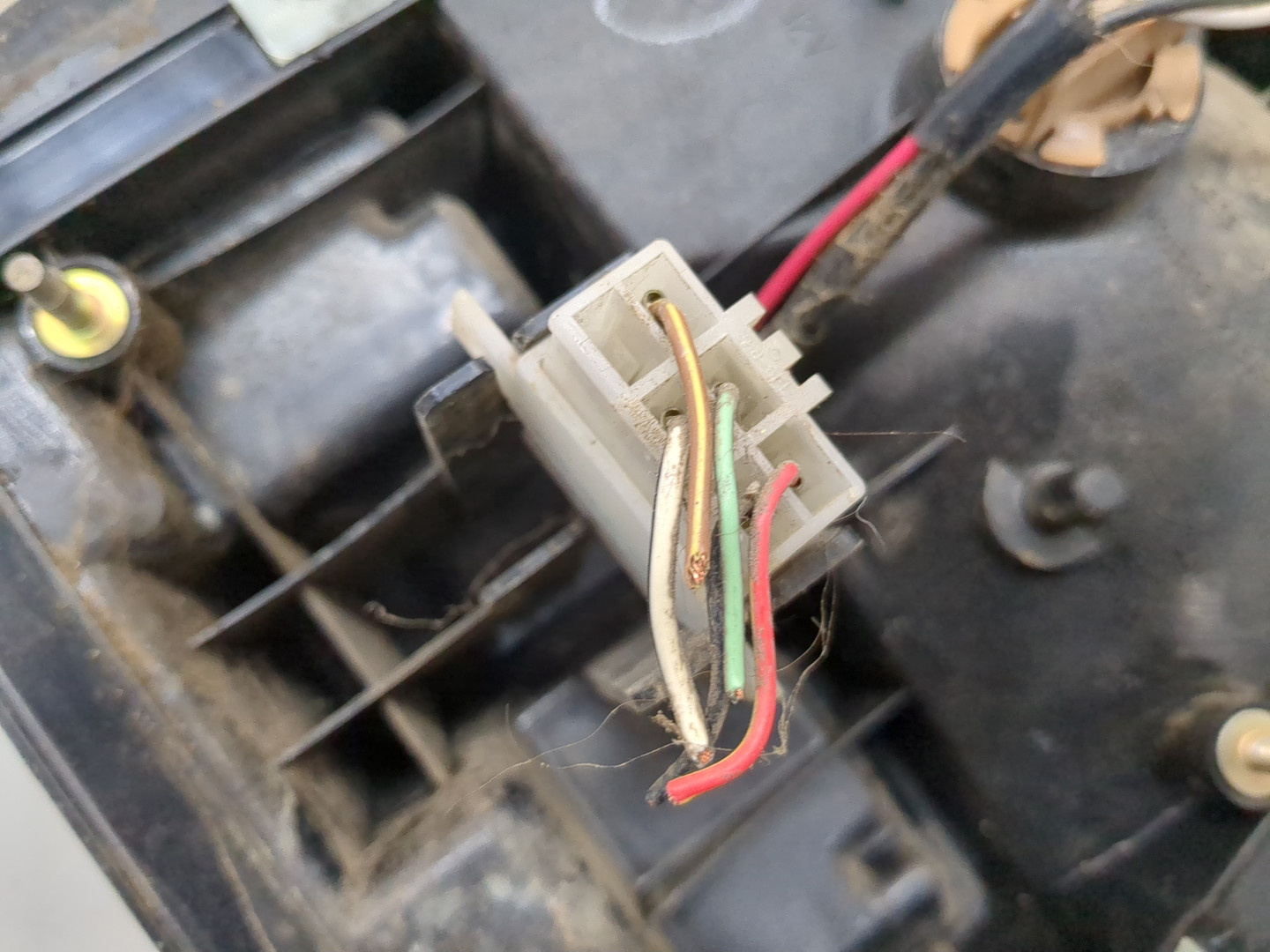 Фонарь задний левый