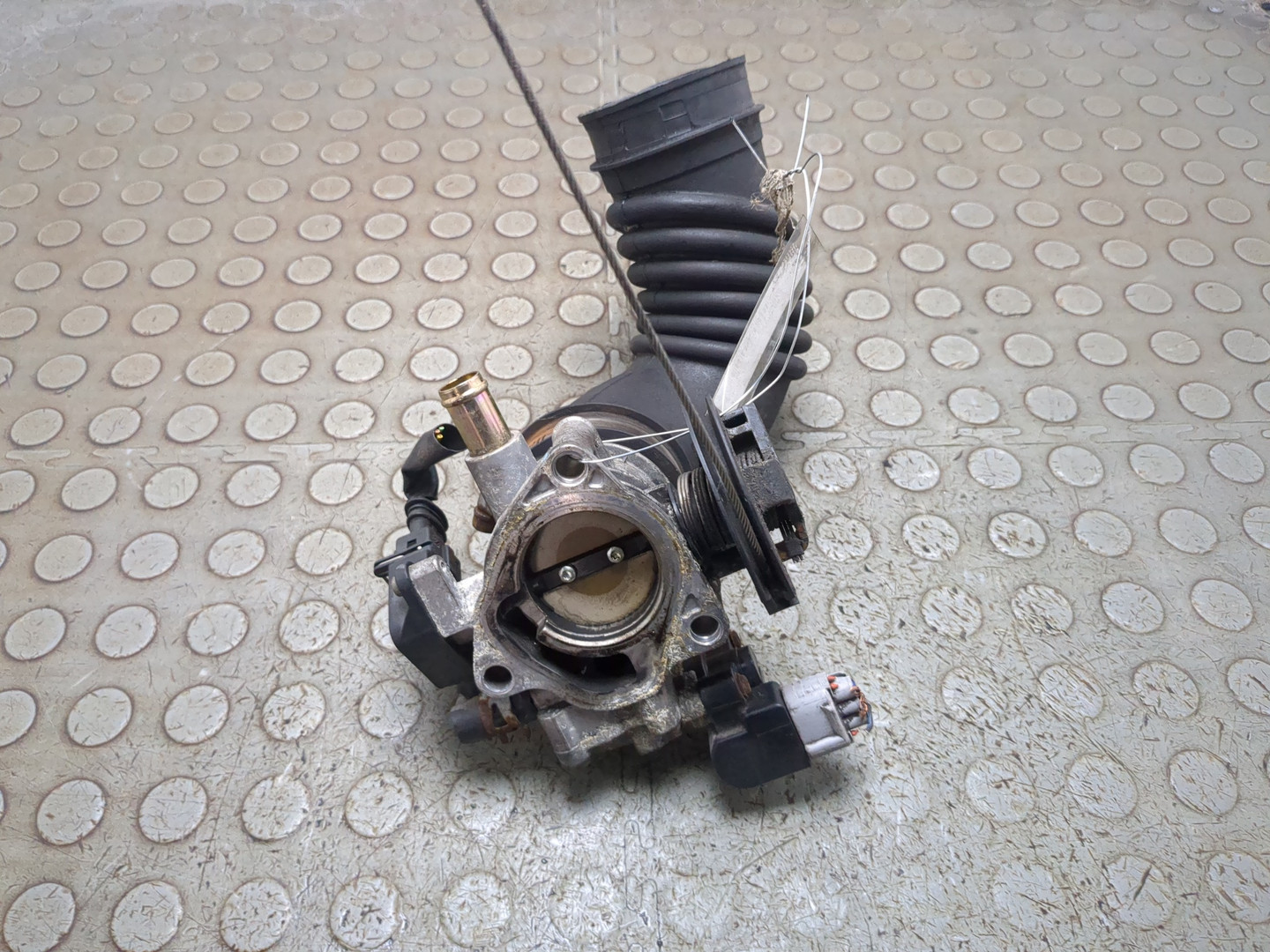 Заслонка дроссельная электрическая