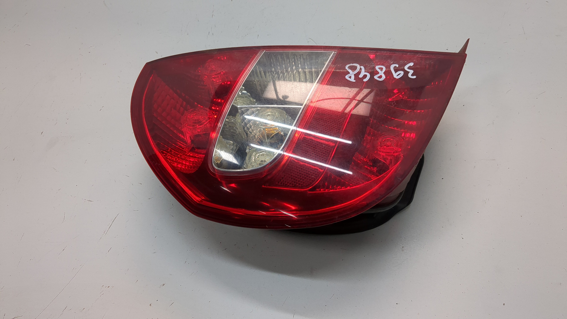 Фонарь задний левый