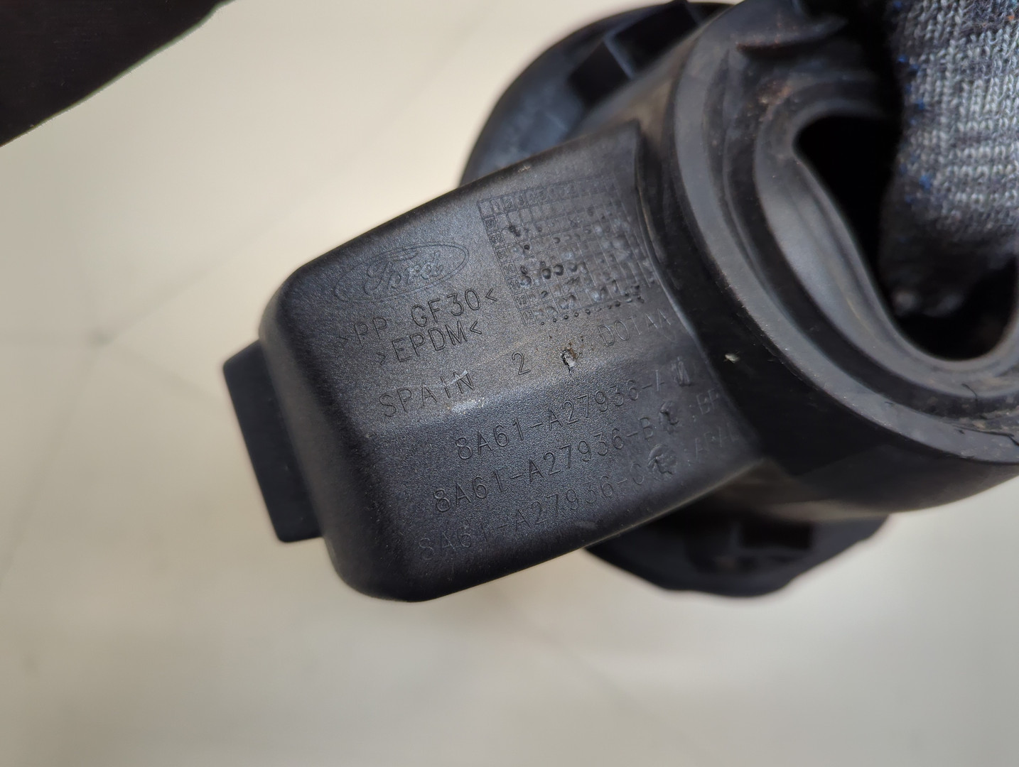 Лючок бензобака