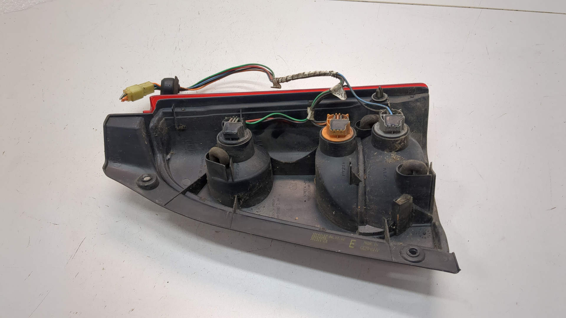 Фонарь задний левый