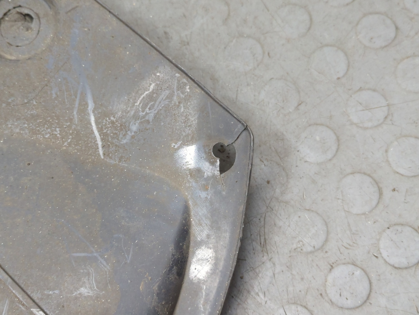 Локер передний правый