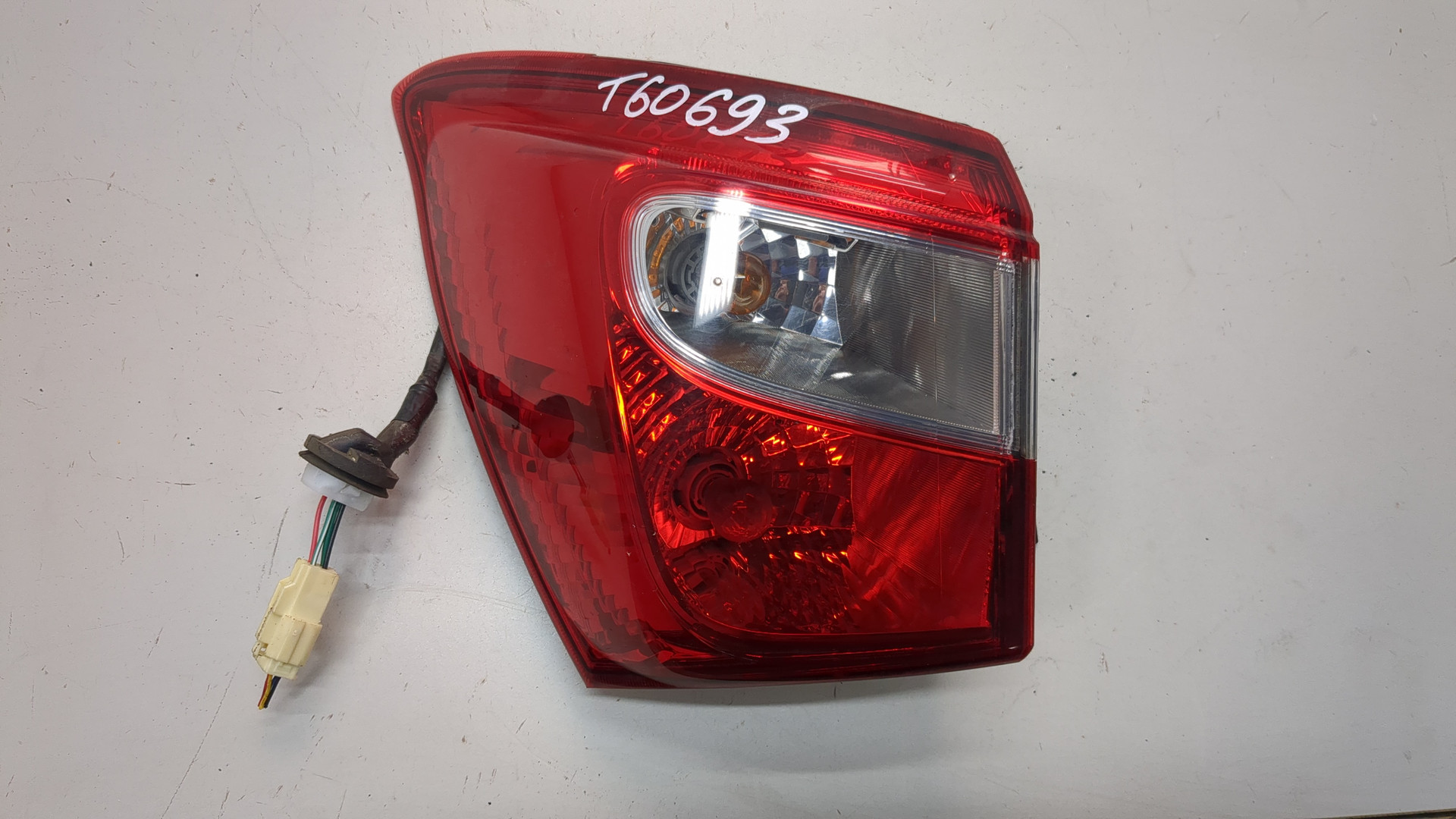 Фонарь задний левый