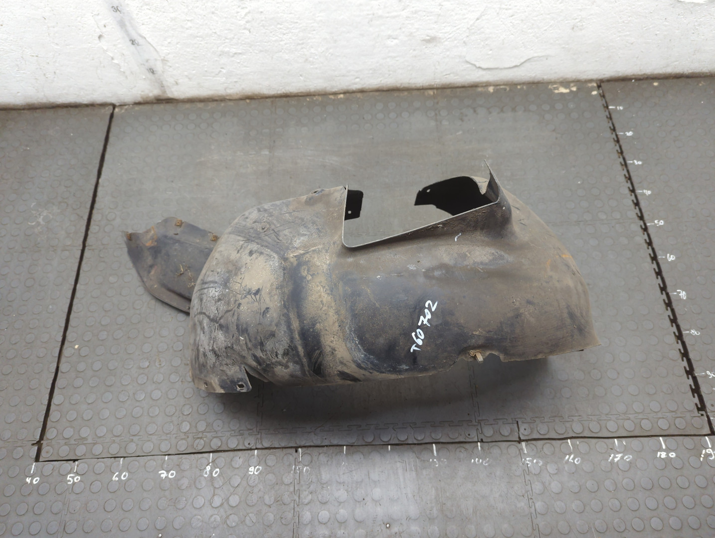 Локер передний левый