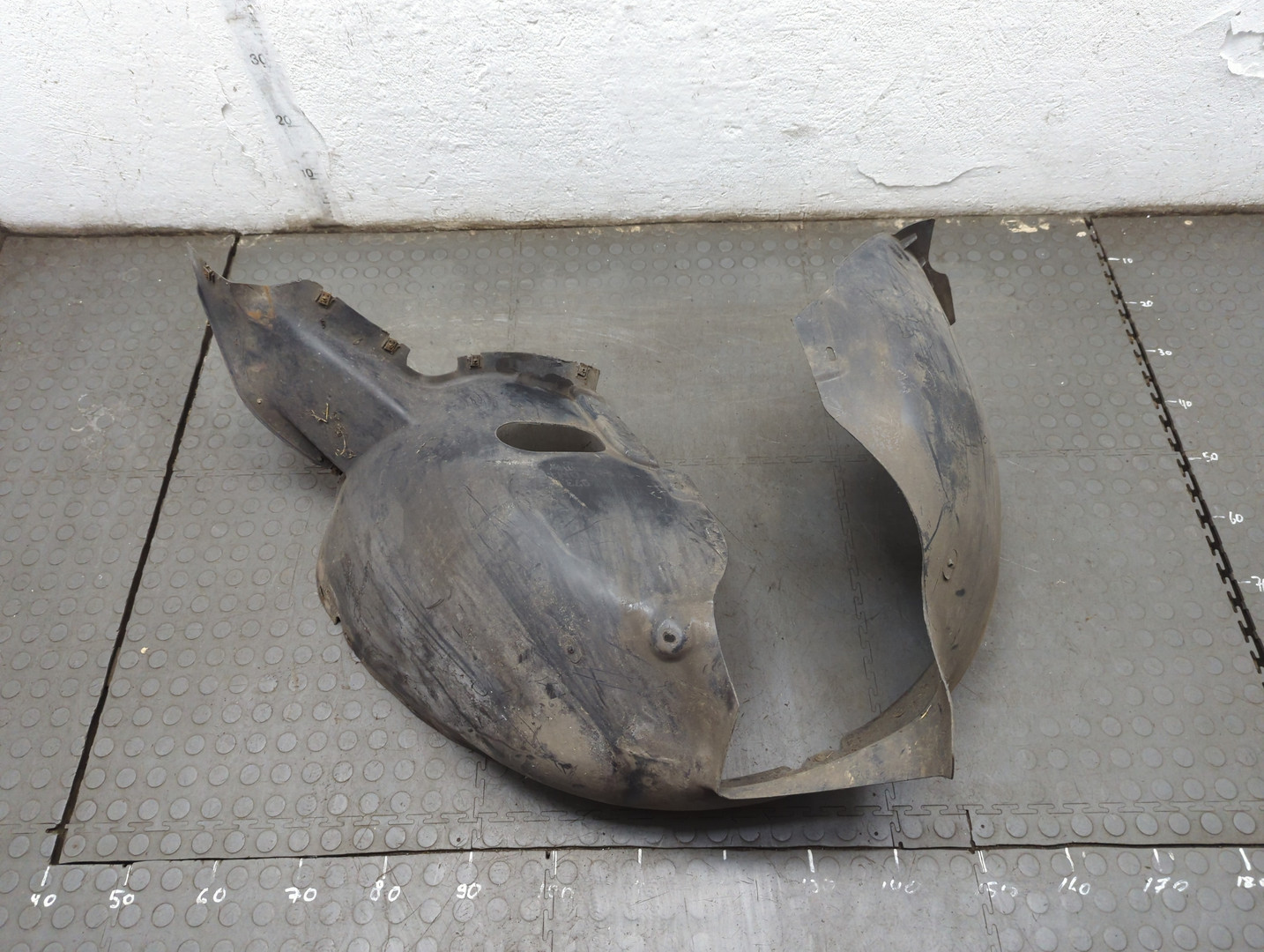 Локер передний левый