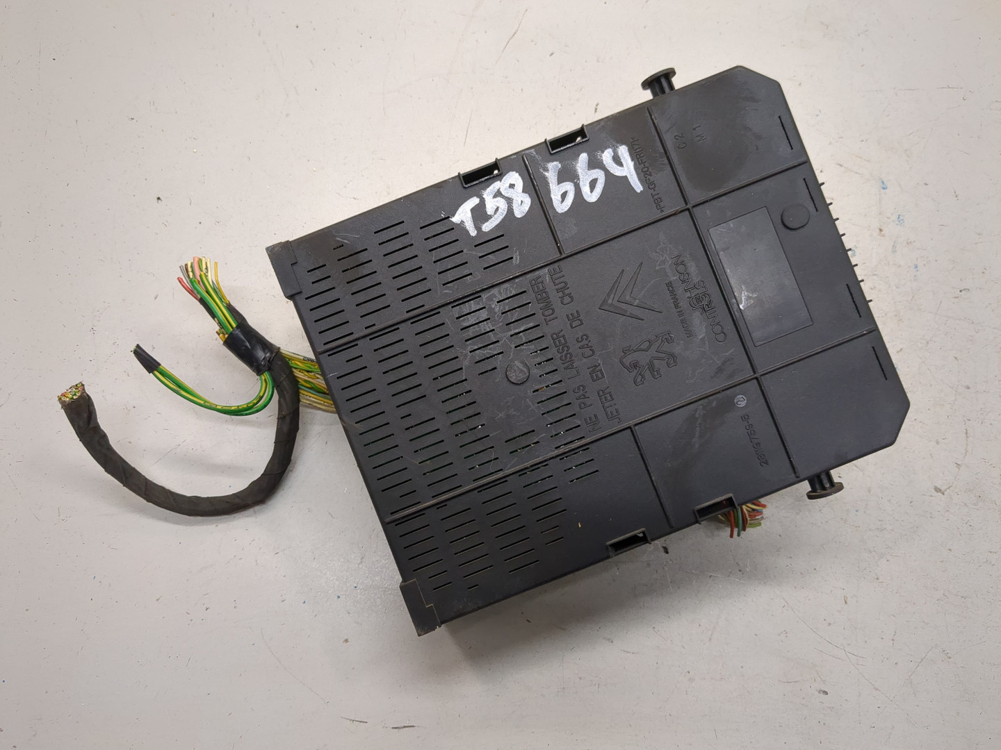 Блок предохранителей