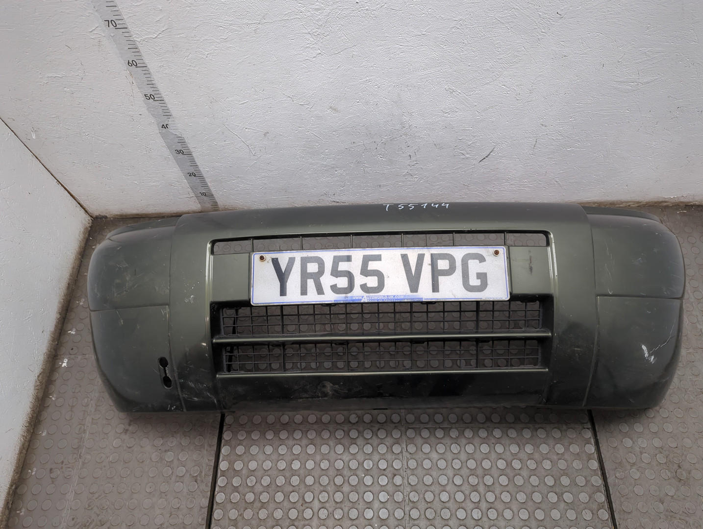 Бампер передний