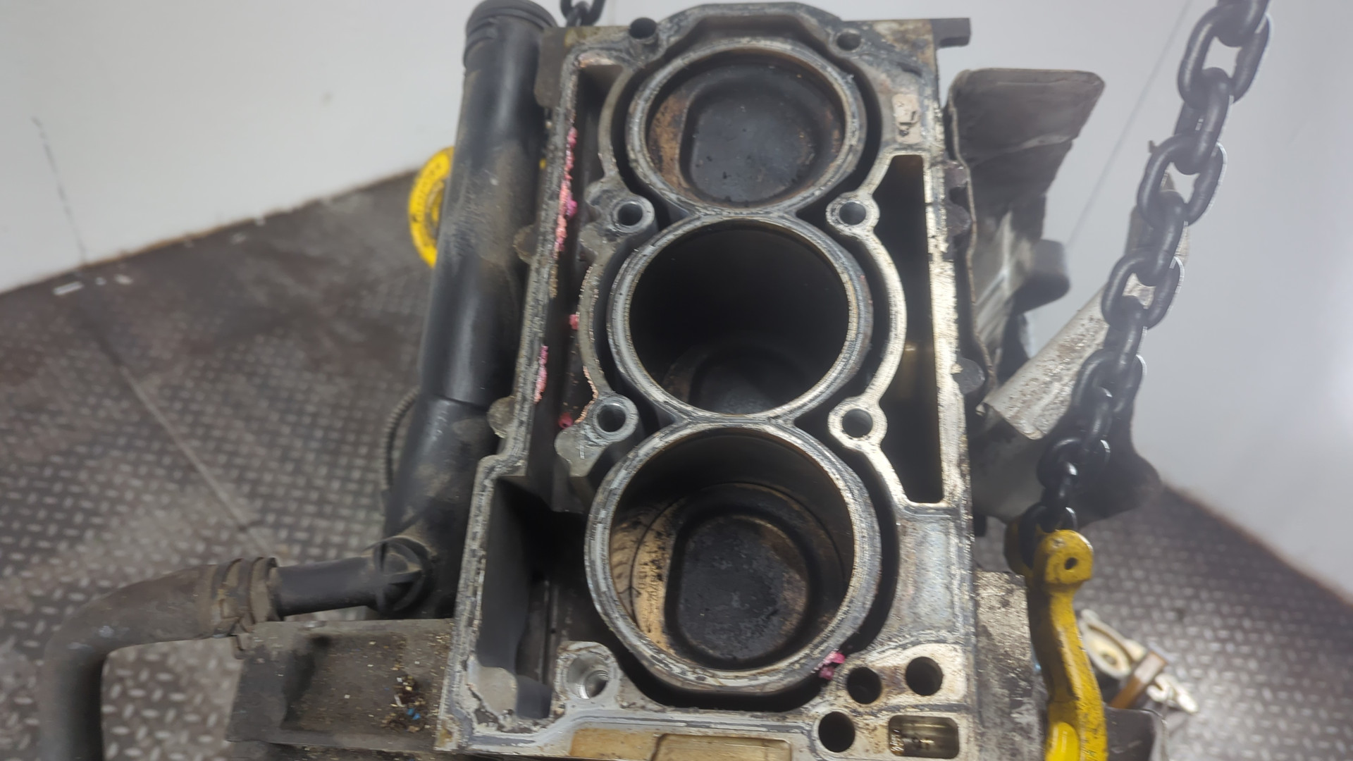 Блок двигателя