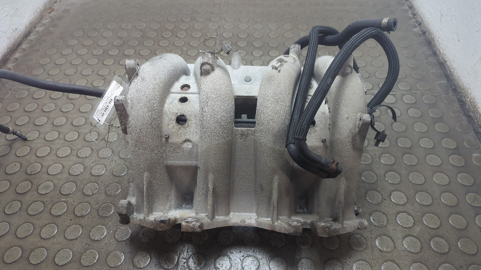 Коллектор впускной