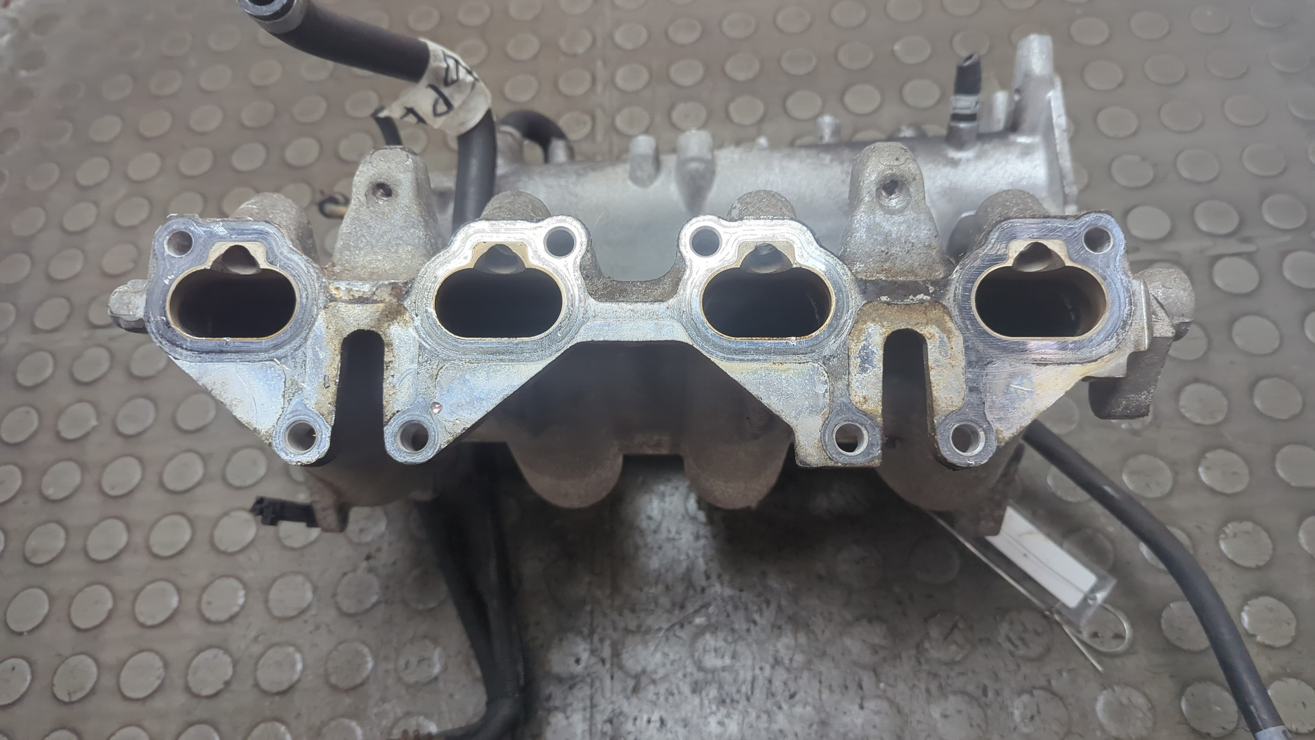 Коллектор впускной