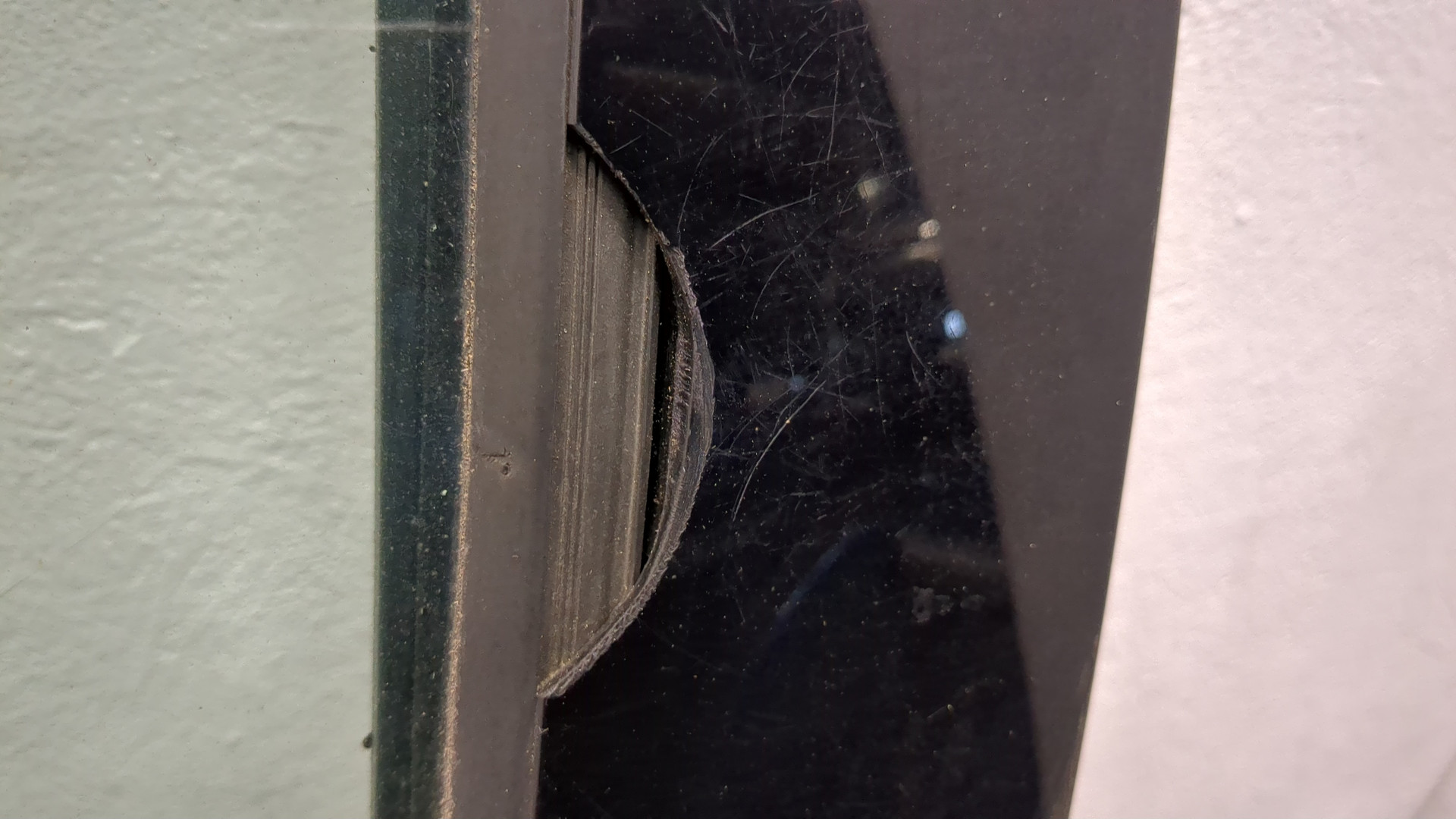 Дверь передняя левая