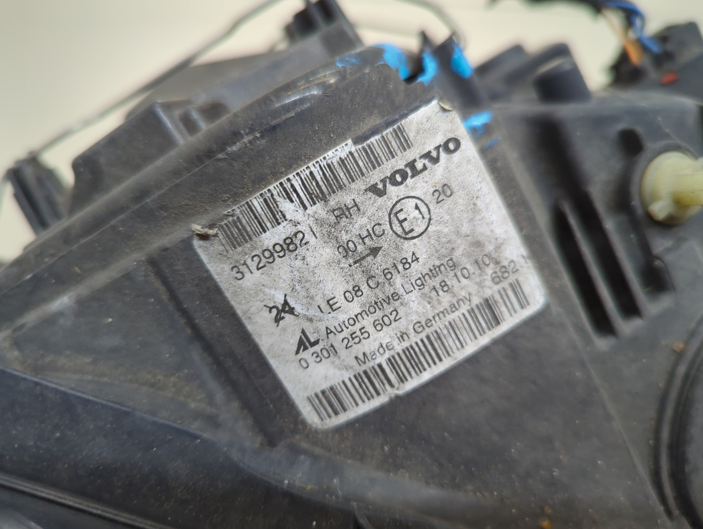 Фара правая