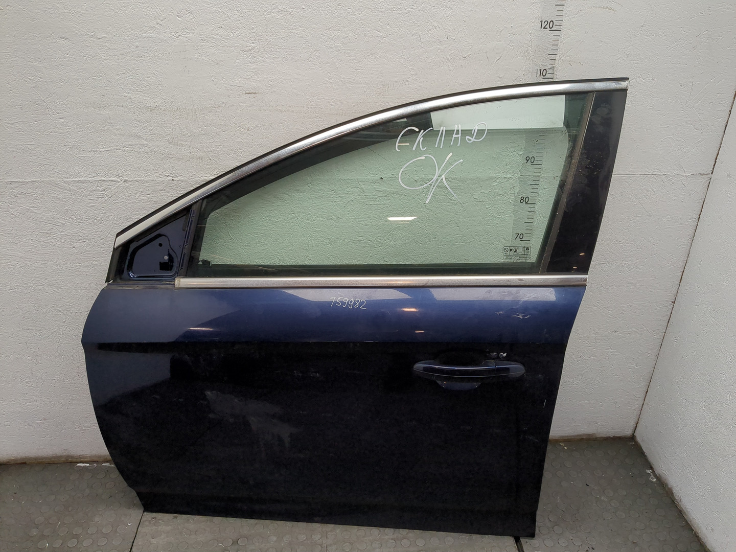 Дверь передняя левая