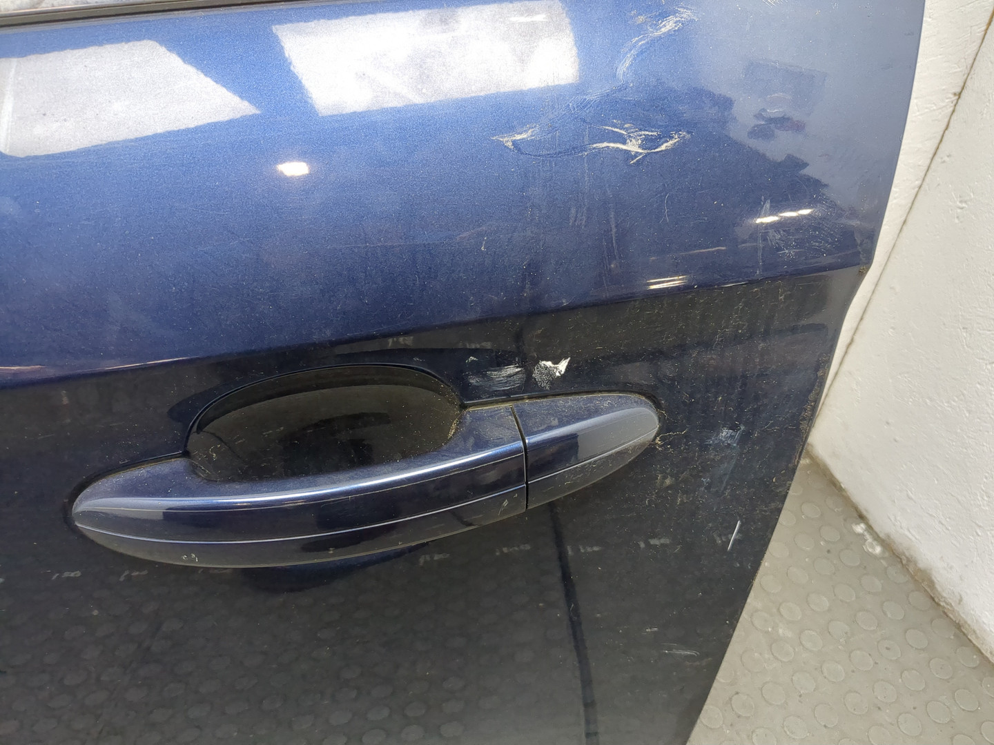 Дверь передняя левая