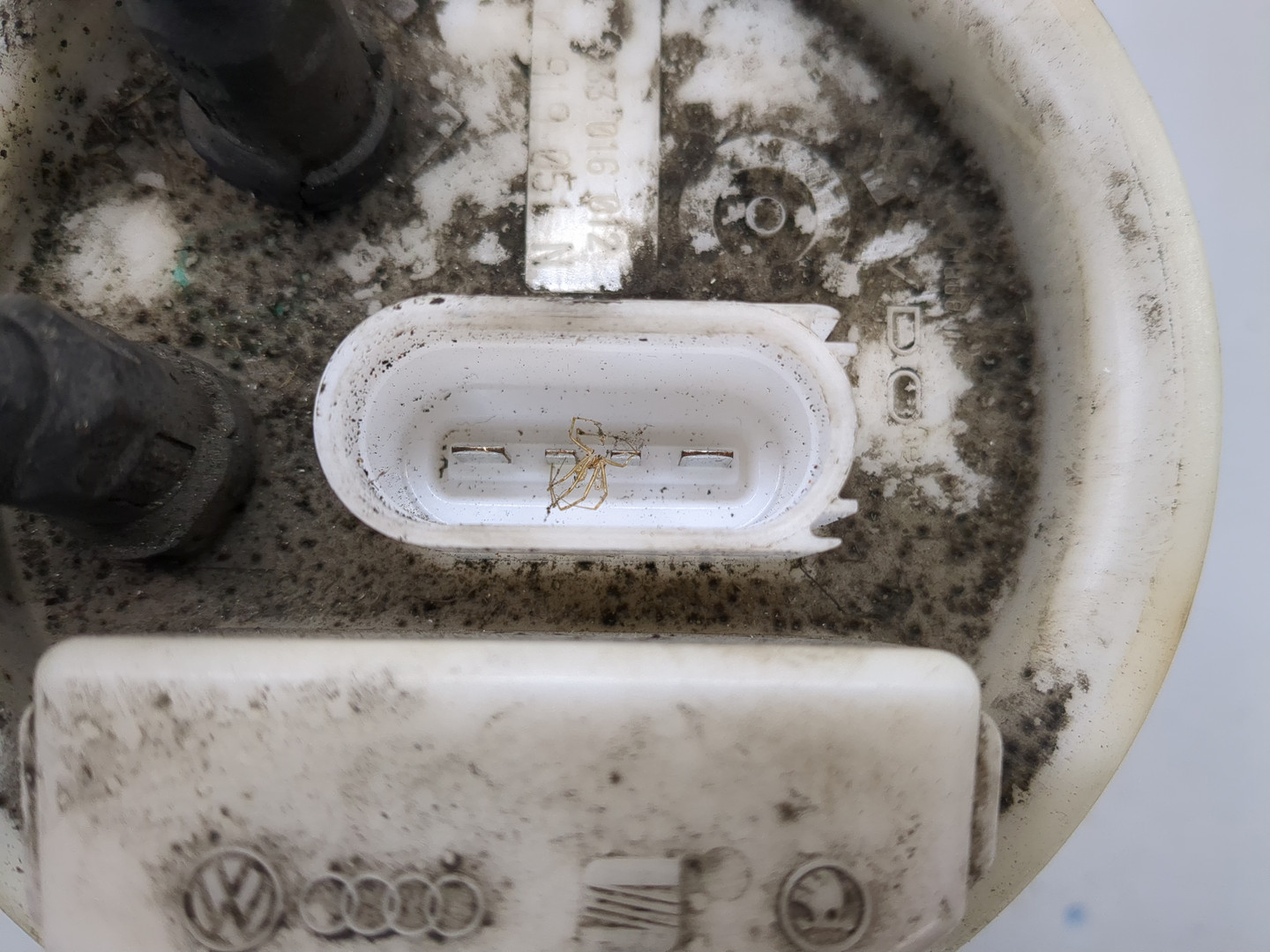 Насос топливный электрический