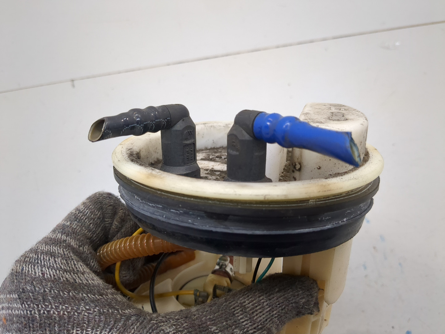 Насос топливный электрический