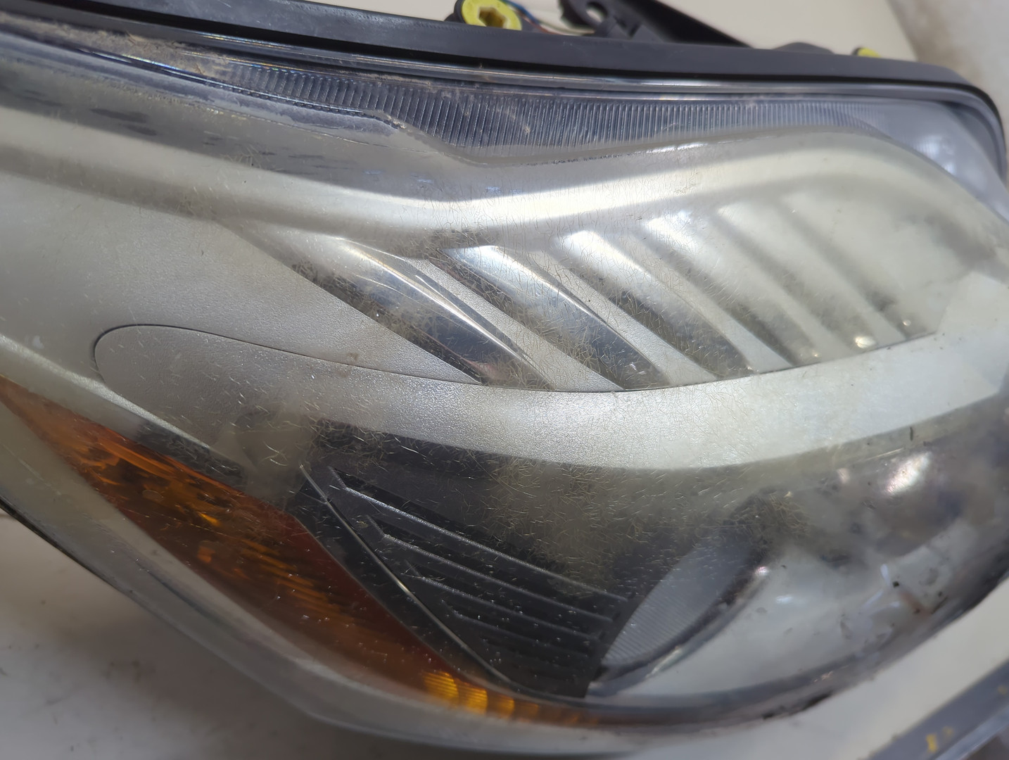 Фара правая